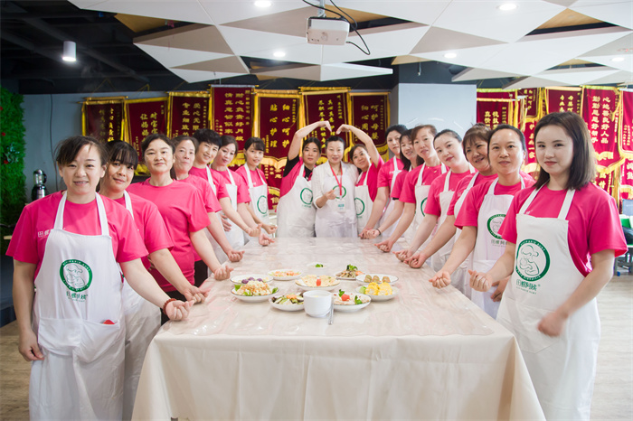 1659264047696338.jpg 培訓(xùn).jpg